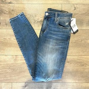 ✨NWT✨ Kut from the Kloth Dayna Distressed Toothpick Skinny Jeans, Size 4